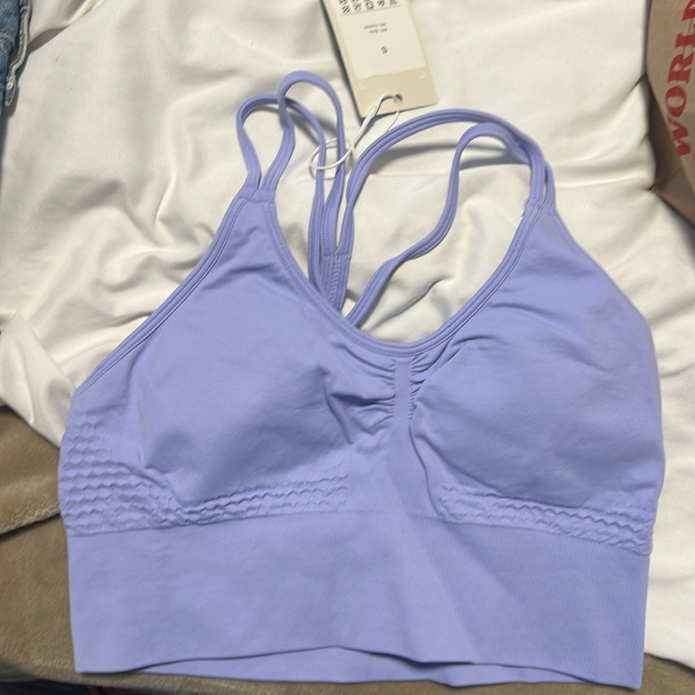 Halara sports bra